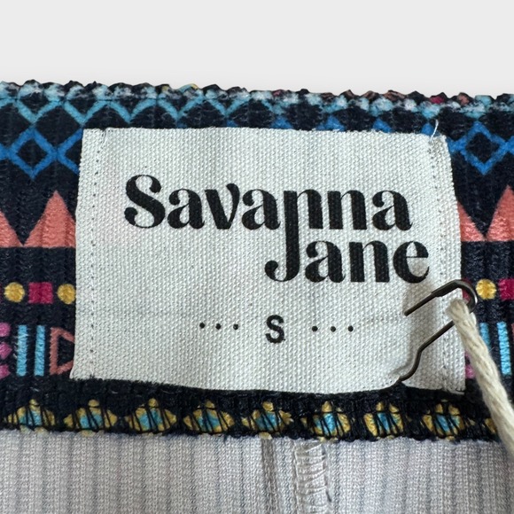 Savanna Jane NWT Colorful Geometric Print Mini Skirt Side Slit Size Small‎ - Picture 3 of 7